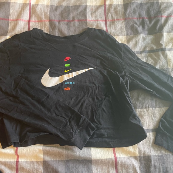 CLOSET CLEAN OUT - Picture 8 of 16